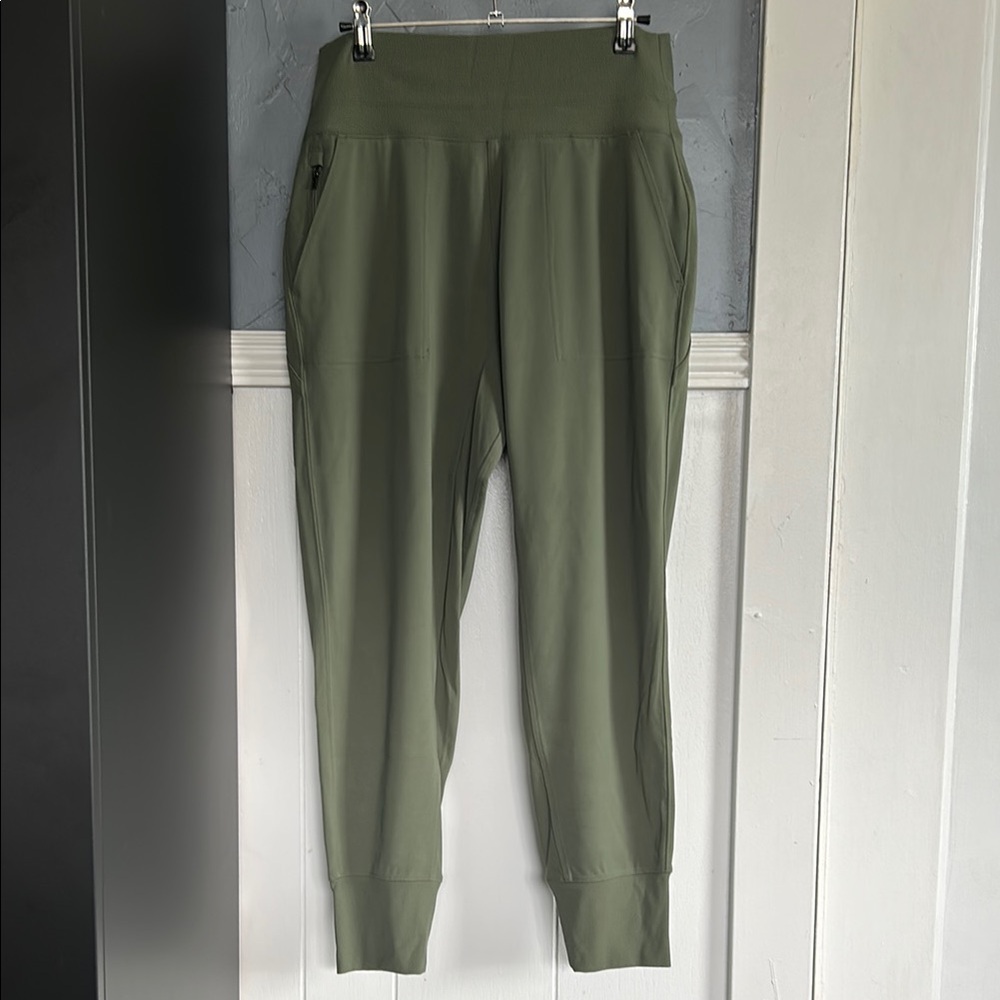 Olive Green Athleta Venice Jogger, size M